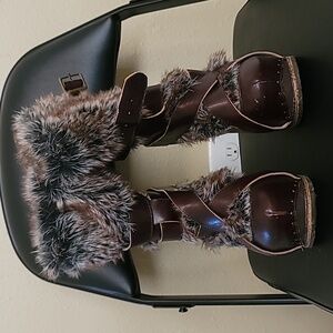 European Fur Wedge Boots